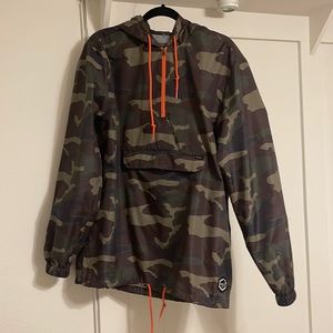 RVCA Camo Windbreaker. Great condition. Size L.